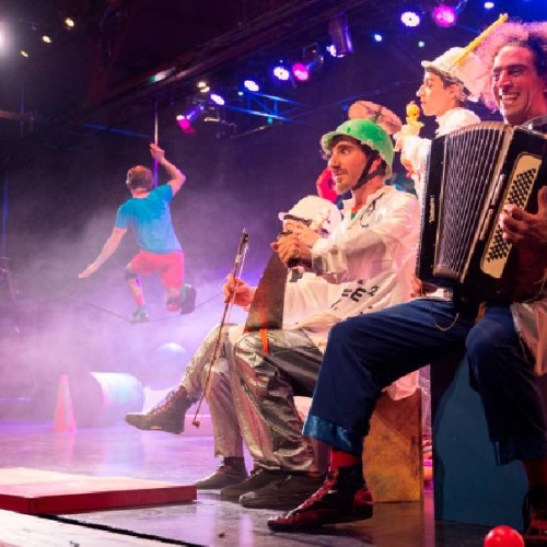 LES IVANS/ Compañía de circo y teatro